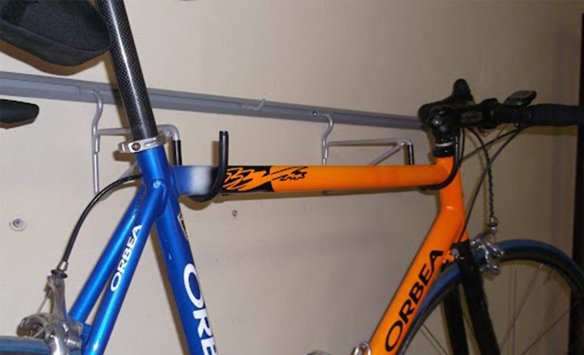 4 quick and easy steps to put up bike hooks